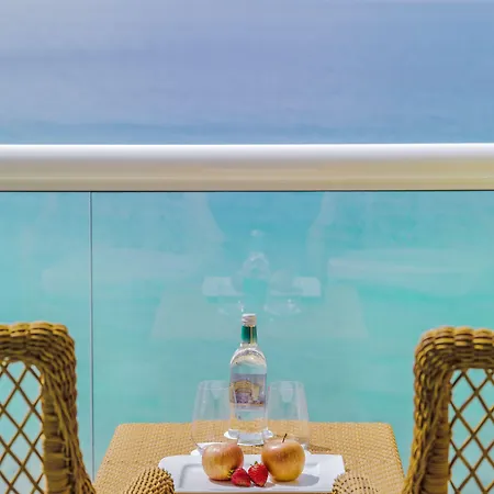 Xq El Palacete مورو ذيل خابلِ