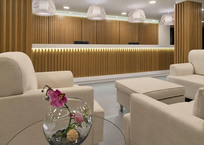 Xq帕拉赛特酒店 4* 莫罗德哈布雷